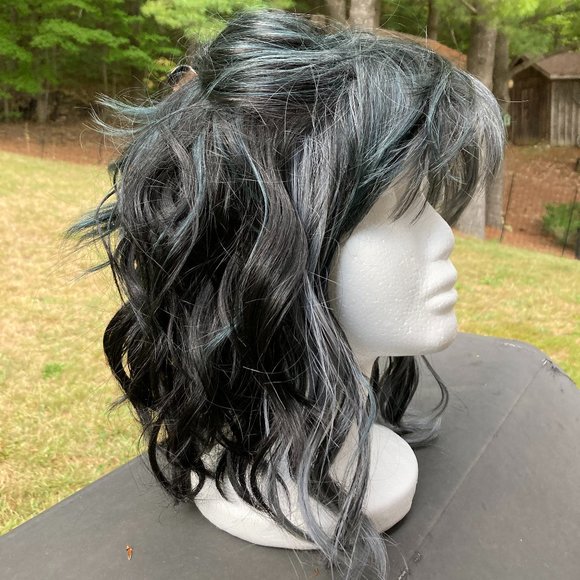 RENE OF PARIS, gorgeous wig, black-gray with a slight blue tint highlights - Picture 7 of 9